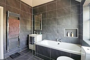 Family Bathroom- click for photo gallery
